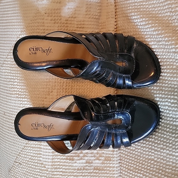 Eurosoft black wedge sandals sz 8 - Picture 2 of 3